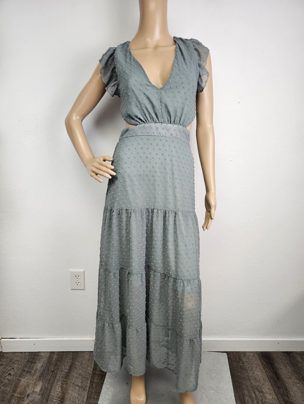 Altar'd State Sage Green Swiss Dot Tiered Maxi Dress Lace Back Sz M Fairycore - Picture 2 of 10